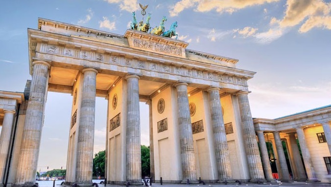 How Much Does It Cost to Ship a Car to Germany?
