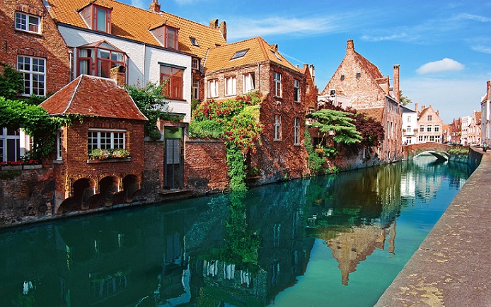 How Much Will It Cost Me to Ship a Car to Belgium?