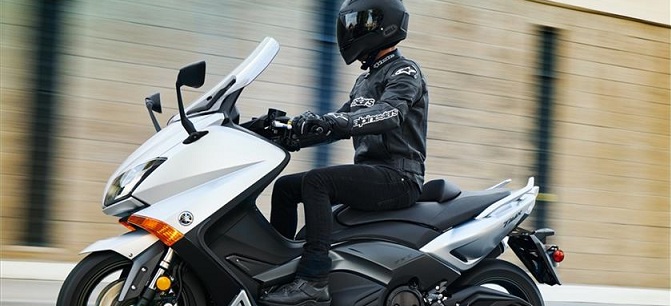 Who Ships Motorcycles