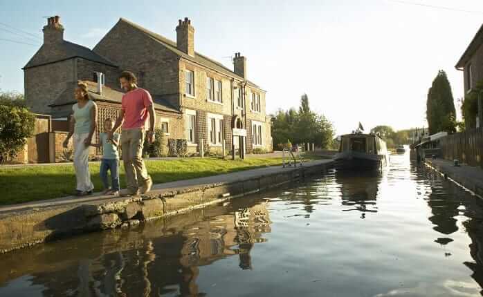 Hire the Experts of Transport for Boat Shipping from the USA to the UK