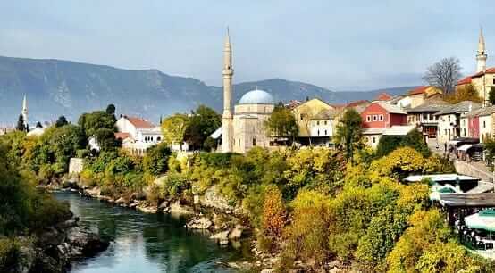 Why It’s Best to Buy Shipping Services to Get a Car to Bosnia