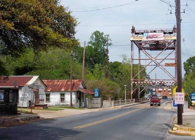 Breaux Bridge Motorcycle Shipping