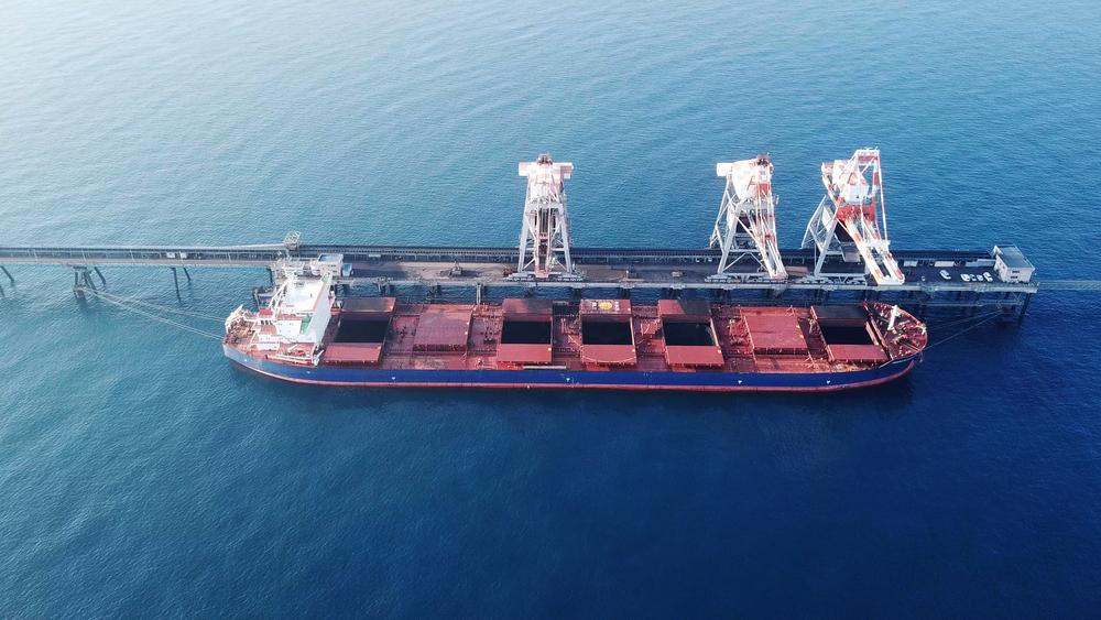 Types of Bulkers - A bulk carrier is a ship designed to transport dry or  liquid bulk cargo, such as grains, coal, iron ore, and cement. Over the  years this ship type