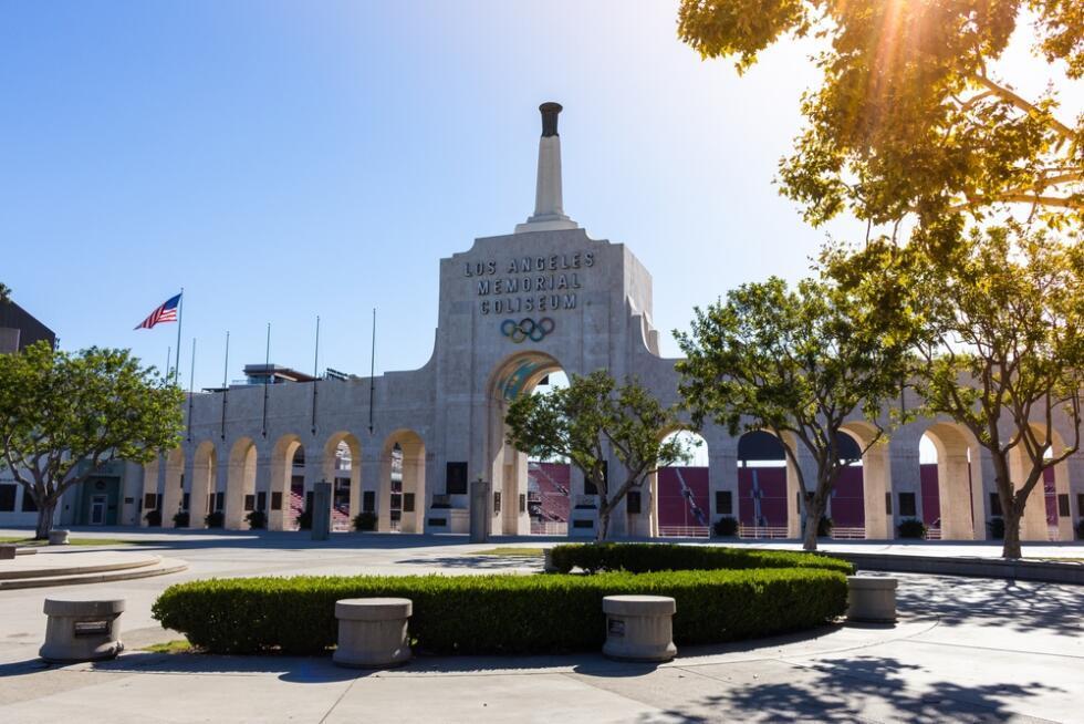 How much does it cost to ship a car from Phoenix to Los Angeles?