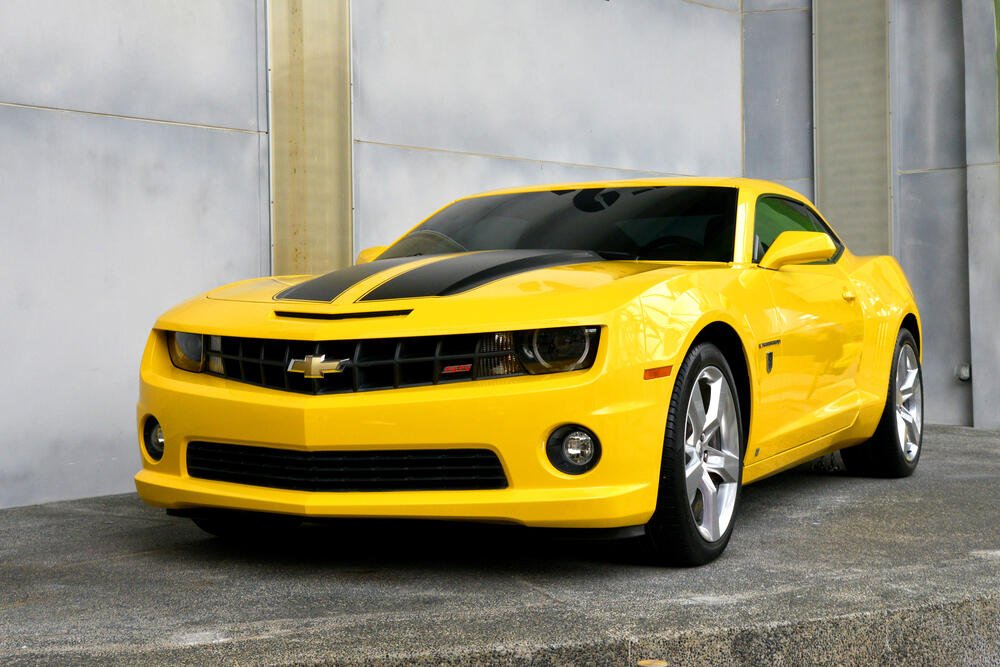 Chevrolet Camaro Vs Pontiac Firebird