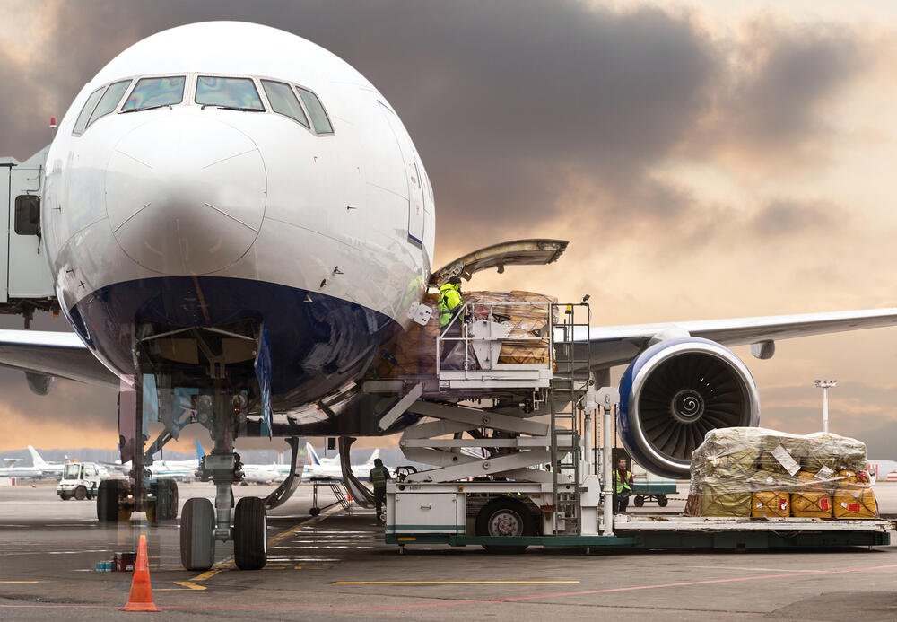Choose Cargo Transporters Wisely — Here’s What You Need to Know