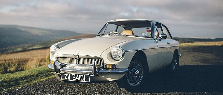Best Door To Door Classic Car Shipping Services