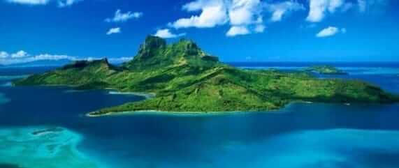 Shipping a Car to Comoros Using One of the Most Popular Shipping Methods