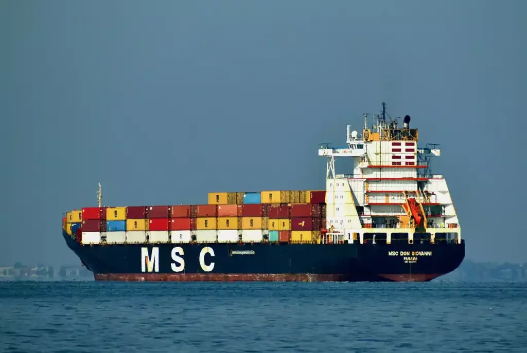 transporting goods by container vessel