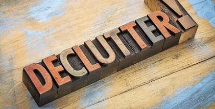 What Does Decluttering Your House Before a Move Entail?