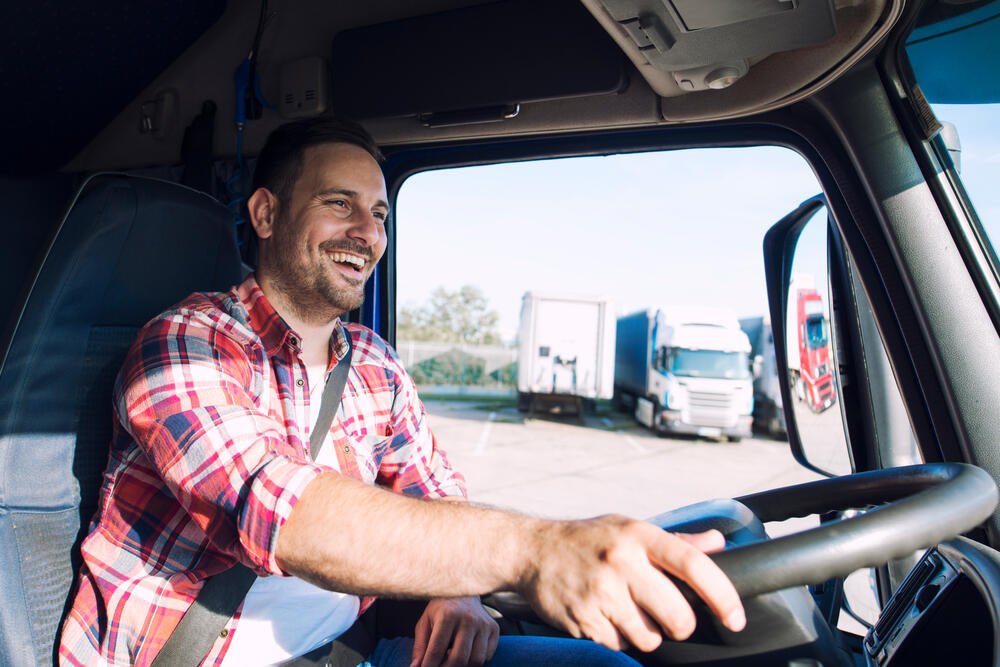 Factors To Consider Before Tipping A Car Shipper