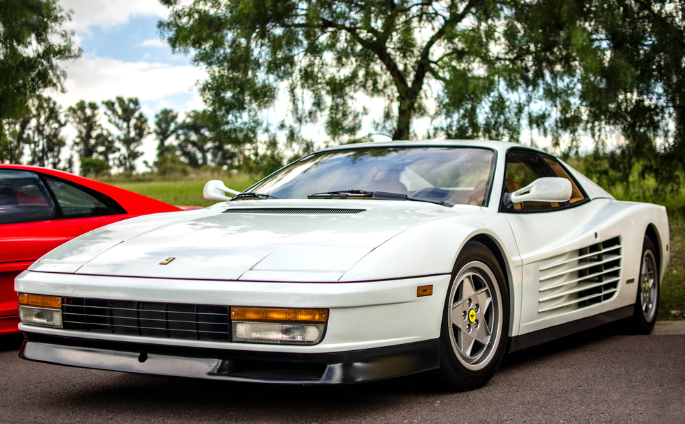 ferrari-testarossa.jpg