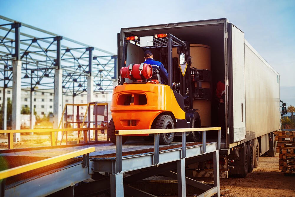 hiring-a-freight-transportation-service-provider.jpg