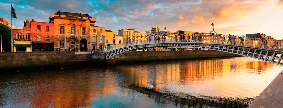 Is It Worth the Cost to Ship a Car to Ireland through a Shipping Service?
