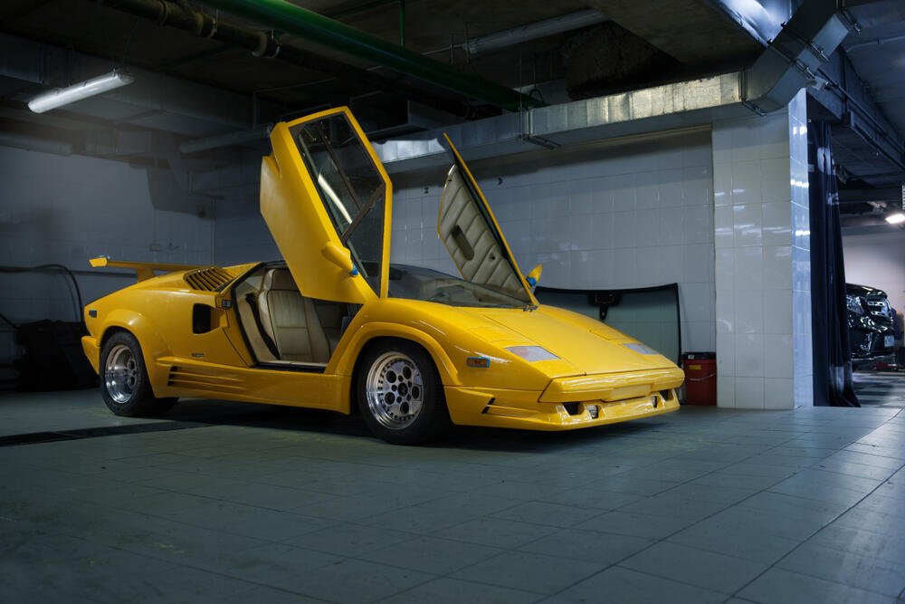 The Lamborghini Countach Vs The Ferrari Berlinetta Boxer 512