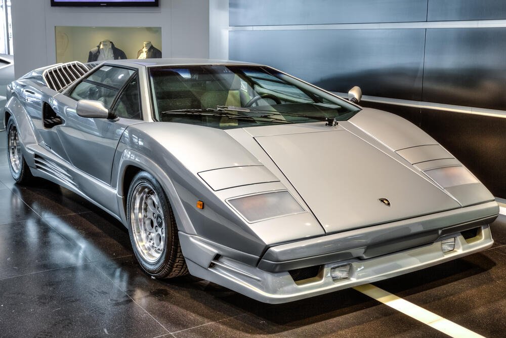 The Lamborghini Countach Vs The Ferrari Berlinetta Boxer 512