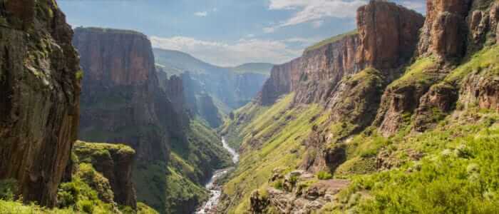 How Do I Choose the Right Transporter to Ship My Car to Lesotho?