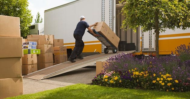 Moving Companies That Move Cars and Furniture vs. Auto Shippers