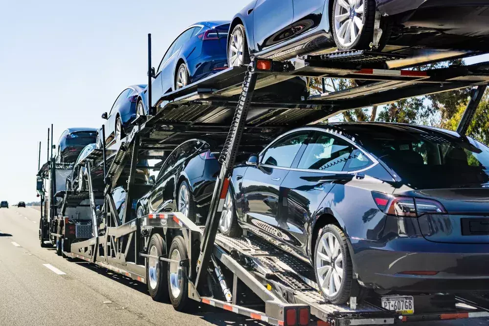 vehicles on the carrier truck