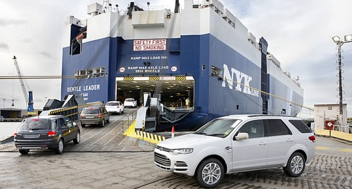 Dos and Don’ts of International Vehicle Shipping: What To Leave – and What To Stow