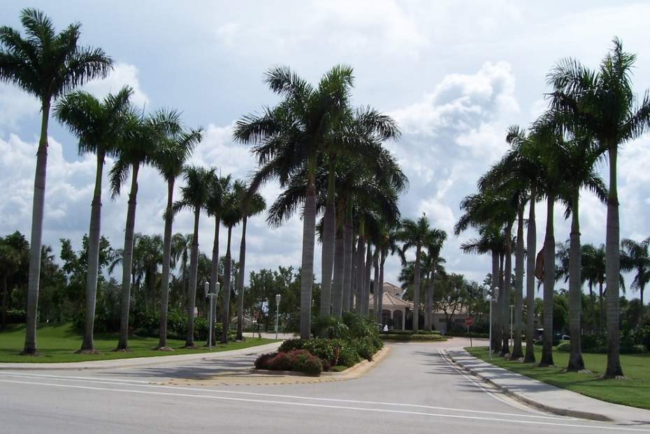 Pembroke Pines Motorcycle Shipping