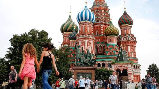Use Container Shipping To Get Your Car from the USA to Russia Safely
