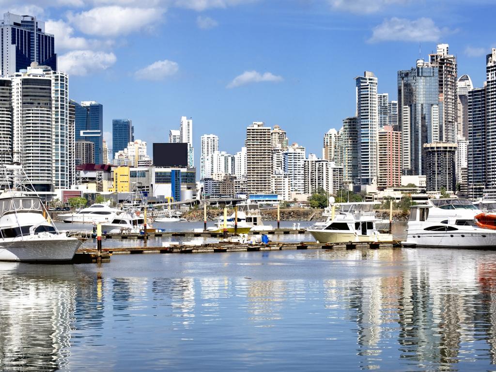 Delivery Route Ship A Car Port Of Panama City