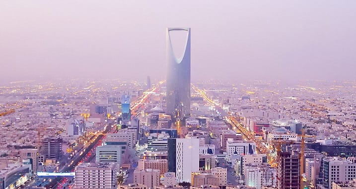 Use an Overseas Transporter from the US to Ship Your Car to Saudi Arabia