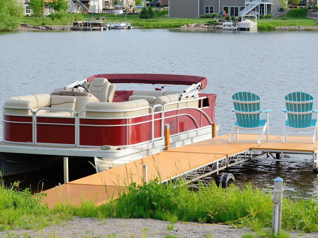 Pontoon Boat Shipping & Transport Rates Cost To Ship