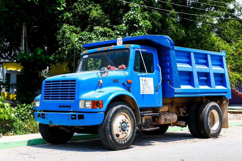 International 4900 Truck Specs, Dimensions & Weight