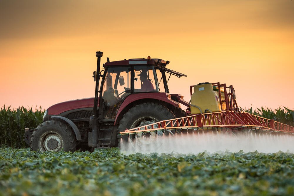 sprayers equipped with tires