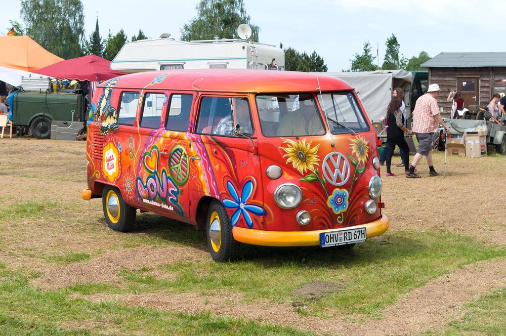 steps-involved-in-shipping-a-minibus.jpg