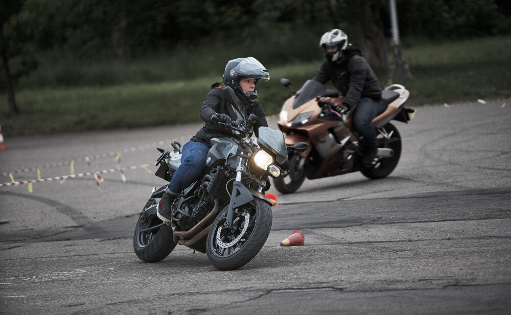 Streator, IL motorcycle movers near me