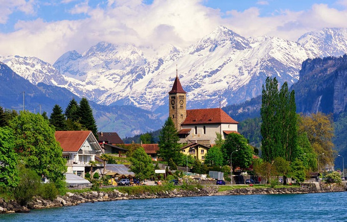 Try Moving a Car to Switzerland through an Overseas Auto Shipping Company