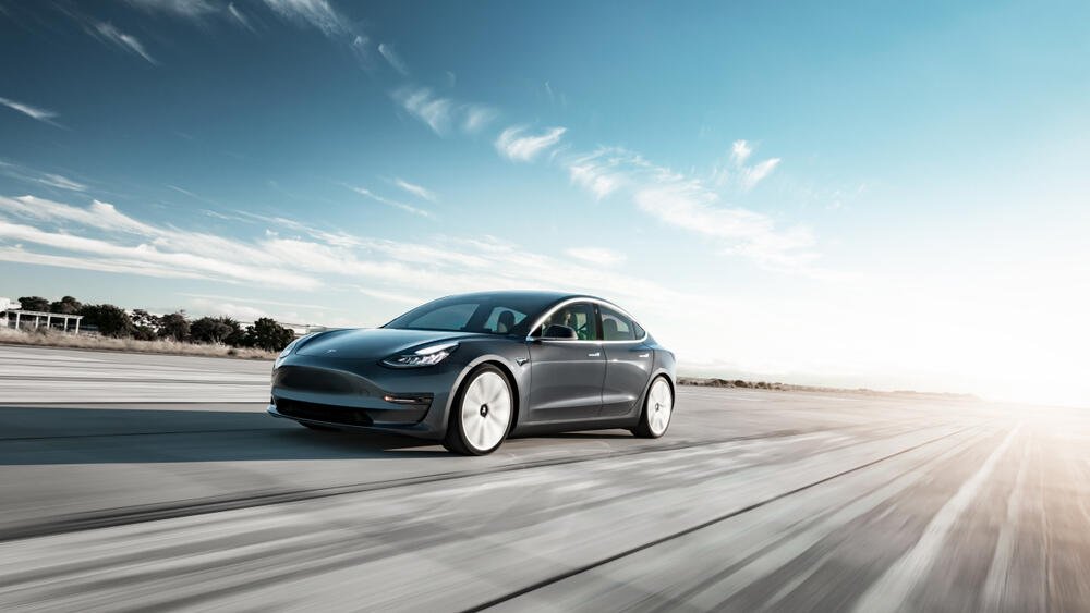 Top 10 Major Issues With Tesla Cars 02