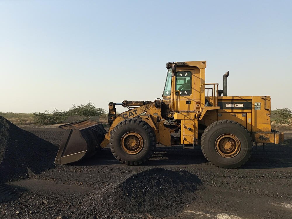 How Do You Properly Transport A Loader? Explained (2022)