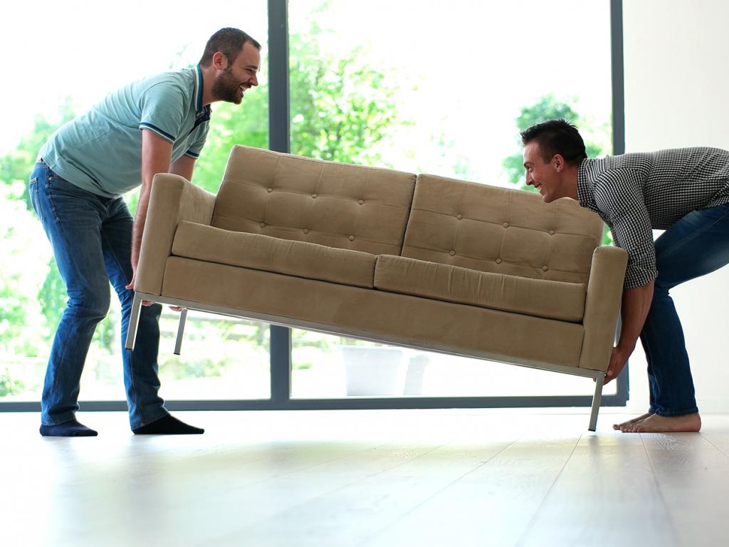 Tips For Unloading Heavy Furniture